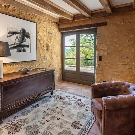 Demeure De Charme En Perigord - Fond De Merle *