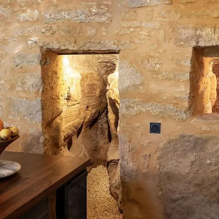 Demeure De Charme En Perigord - Fond De Merle *